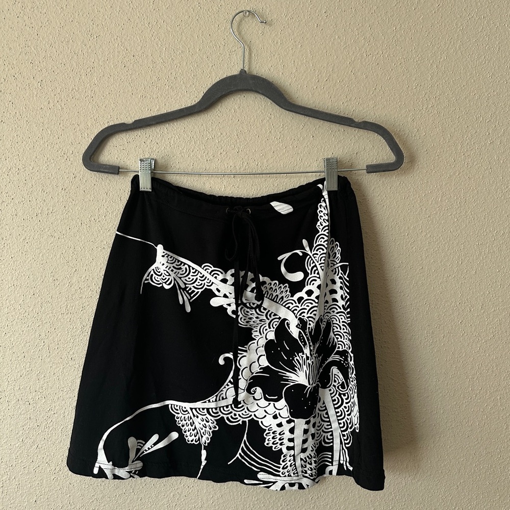 Black Vintage Skirt with White Flower Decal - Adjustable Drawstring